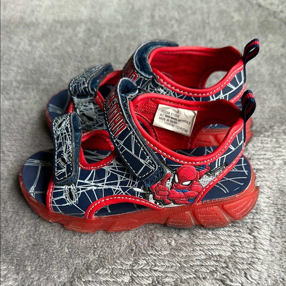 Marvel Spider-Man Kids Velcro-Close Light Up Sandals, Toddler size 8. - Picture 3 of 4